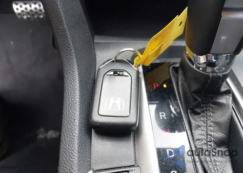 2020 Honda Civic Touring из США, поврежденный, VIN 19XFC1F95LE200882